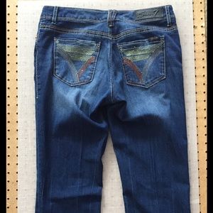 Cute Seven7 jeans with gold pocket detail
