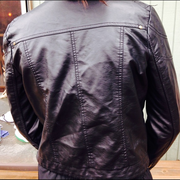 Leather jacket - Picture 2 of 2