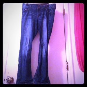 Bundle for @rosela71