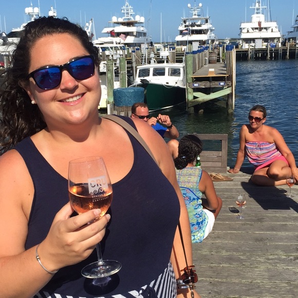 Welcome to my closet! Meet your seller....