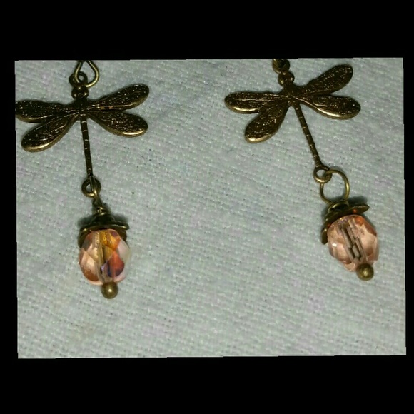 SOLD ♨️Antique Bronze dragonfly earrings - Picture 4 of 4