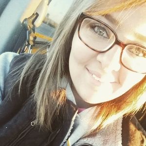 Meet your Posher, Lakin