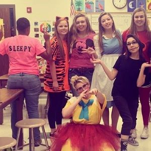 Meet your Posher, Taylor