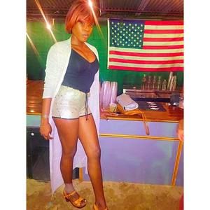 Meet your Posher, Dominique