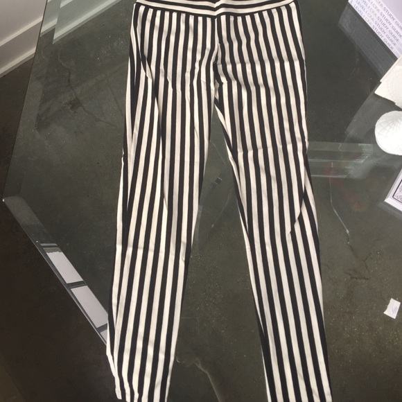 Stopped leggings