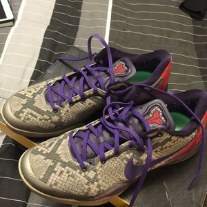 Slightly used Kobe 8 sneakers