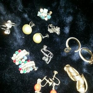 9 sets vintage earrings