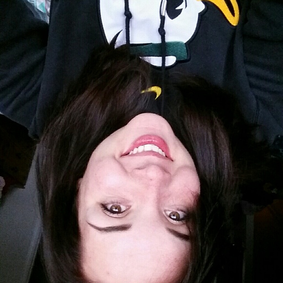 Meet your Posher, Rachel - Picture 1 of 1