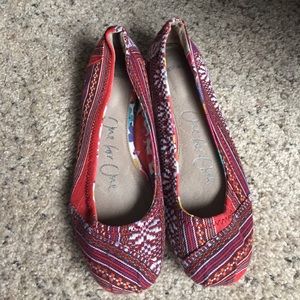 Toms Tribal Ballet Flats