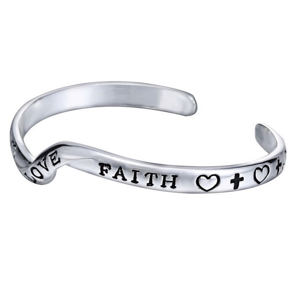 Jewelry - ✨ Host Pick✨🆕Beautiful Love & Faith Cuff Bracelet
