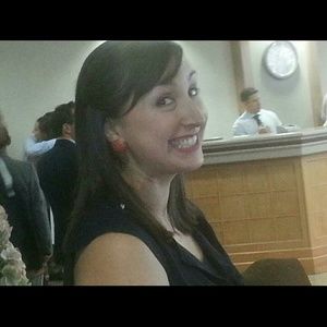 Meet your Posher, Cari