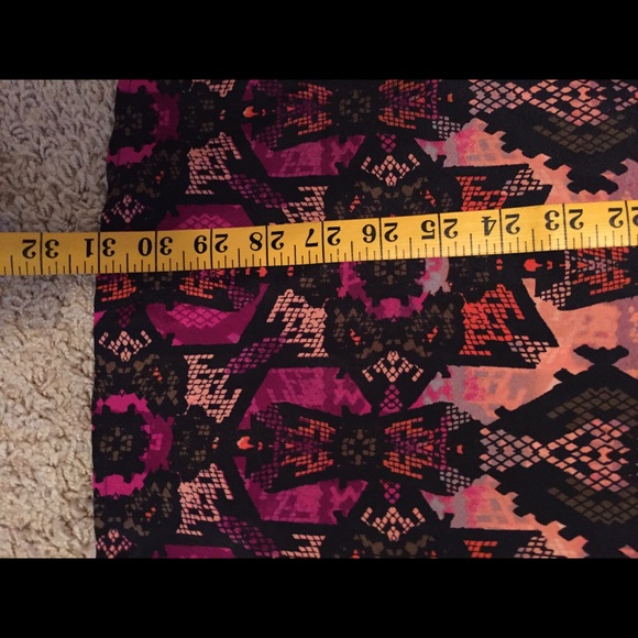 Romeo & Juliet Couture - Picture 4 of 4