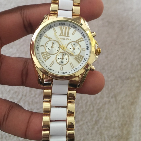 Michael Kors Accessories - Michael Kors