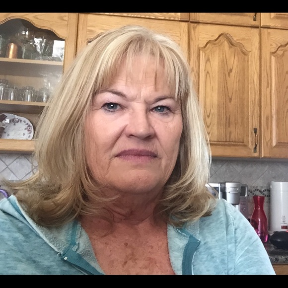 Meet your Posher, Roxanne - Picture 1 of 1