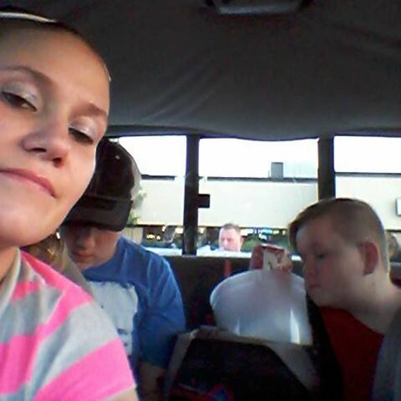 Meet your Posher, Amanda - Picture 1 of 1