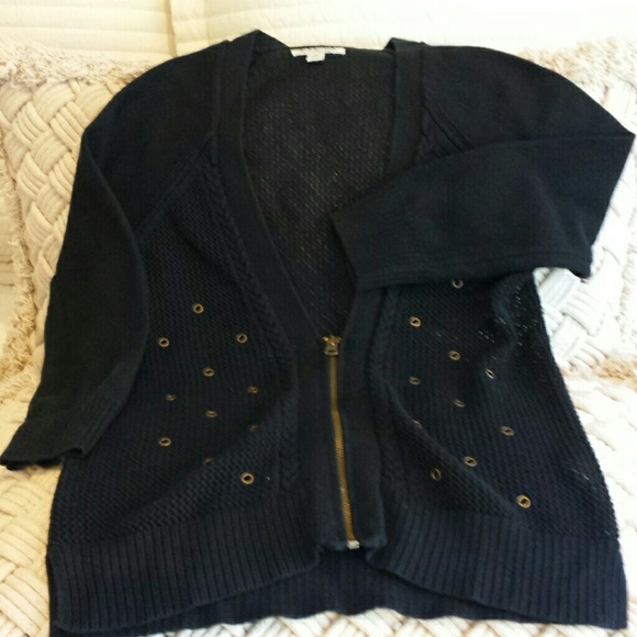 American eagle black zip grommet aweater