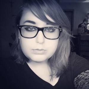 Meet your Posher, Carolyn