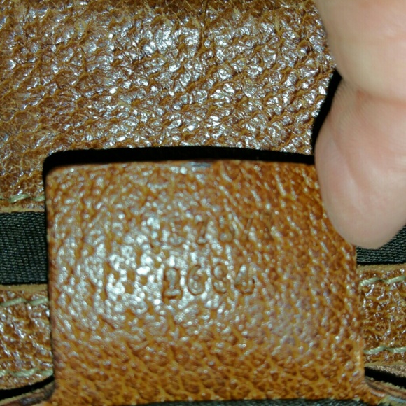 Authentic Gucci hobo w/bamboo - Picture 3 of 4