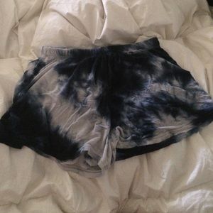 ✨Brandy Melville smoky/bleached shorts✨