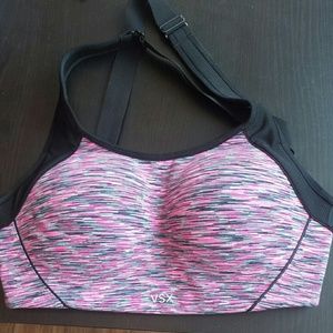 Victoria Secret Sports Bra 32d