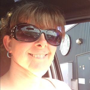 Meet your Posher, Teresa