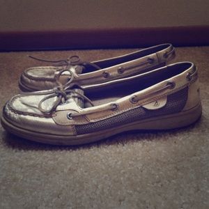 Metallic gold sperry top-siders