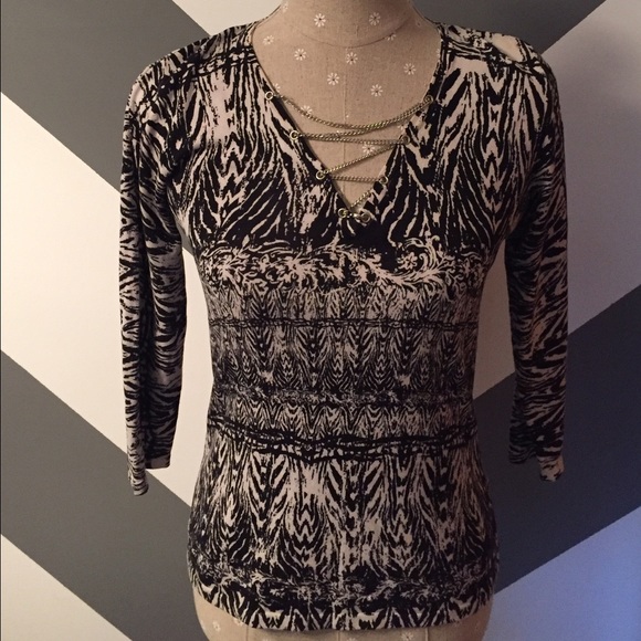 August Silk Knit top - with chain detail