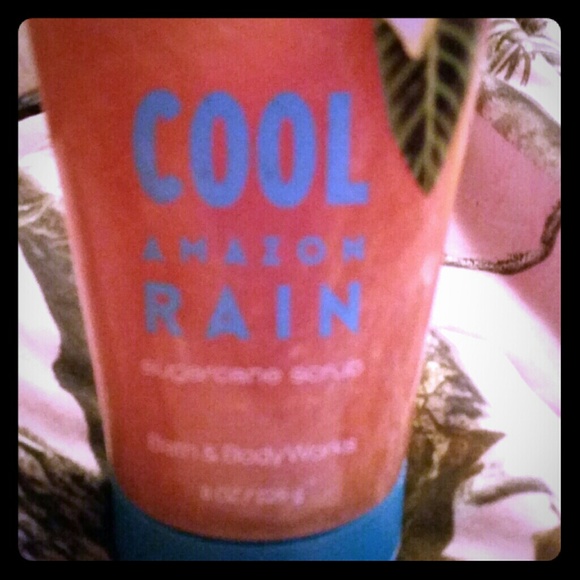 Cool Amazon Rain Body Scrub