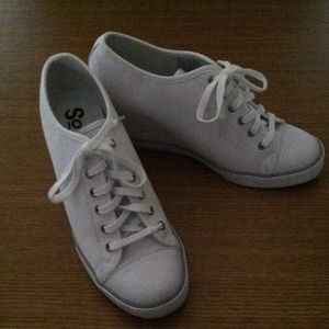Women's Wedge Sneaker Shoe