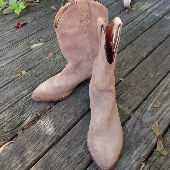 Frye Boots - Ankle high Frye boots