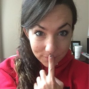 Meet your Posher, Holly