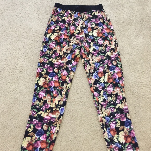 🚫SOLD🚫 F21 pants