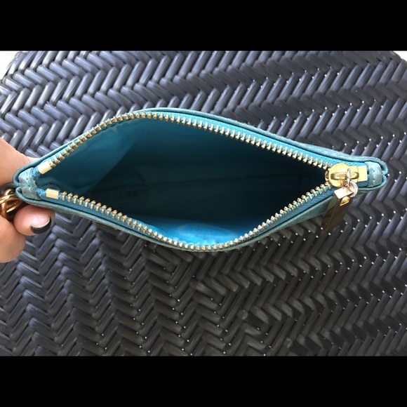 Sold - Picture 2 of 4