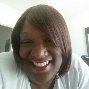 Meet your Posher, Yolanda