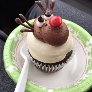 Meet your Posher, Paula