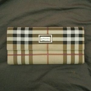 Burberry wallet