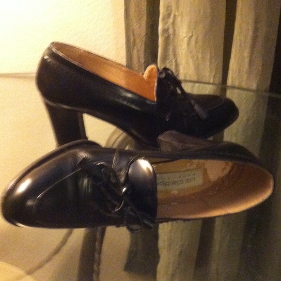 Shoes - Picture 2 of 4