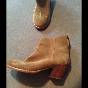 Schuler & Sons high ankle boots sz 8