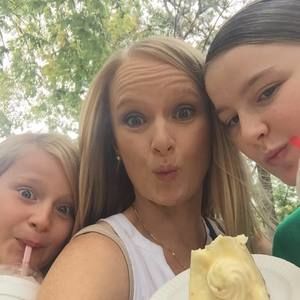 Meet your Posher, Christina