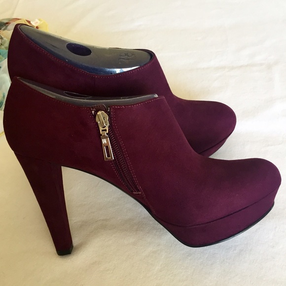 🚫SOLD IN BUNDLE🚫💥HP💥 Marc Fisher platforms - Picture 3 of 4