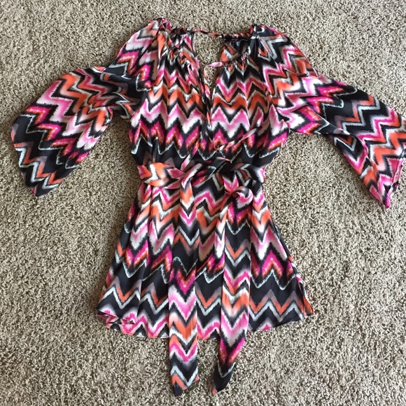 Bebe shoulderless top with tie for waist