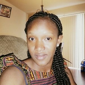 Meet your Posher, Kadidia