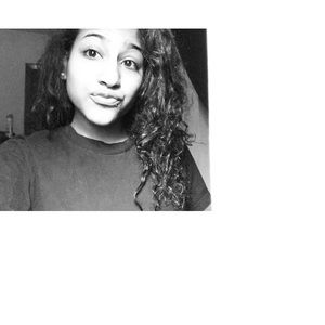 Meet your Posher, Imani