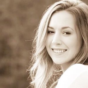 Meet your Posher, Holly