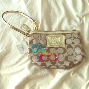 coach wristlet, brand new!