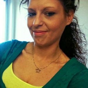 Meet your Posher, Sheryl