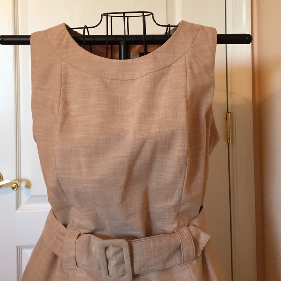 Sheath dress with Belt - Picture 4 of 4