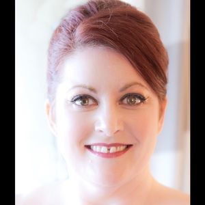 Meet your Posher, Adrianne