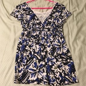 Aeropostale floral capped sleeve flowy top