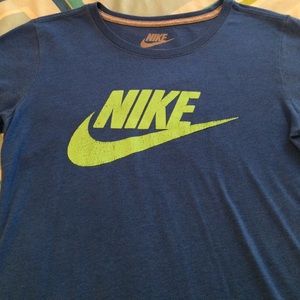 Nike tee